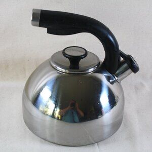 VTG Circulon, 2 quart Stainless Steel Tea Pot With handle spout opener.